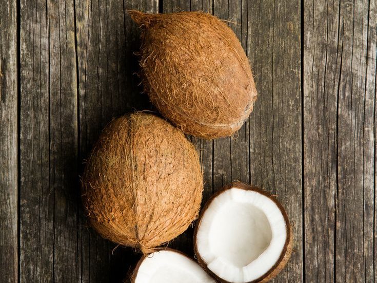 The 5 Best Beauty Benefits of Coconut Oil